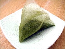 静岡厳選茶葉使用「ひとときティーバッグ」紐無しテトラ型5gティーバッグ×20P詰 ※ネコポス便不可